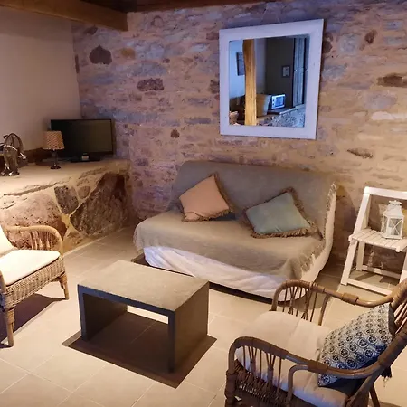 Hébergement de vacances Du Petit Olivier - 2 à 4 Pers -1 Chb Saint-Cirq-Souillaguet